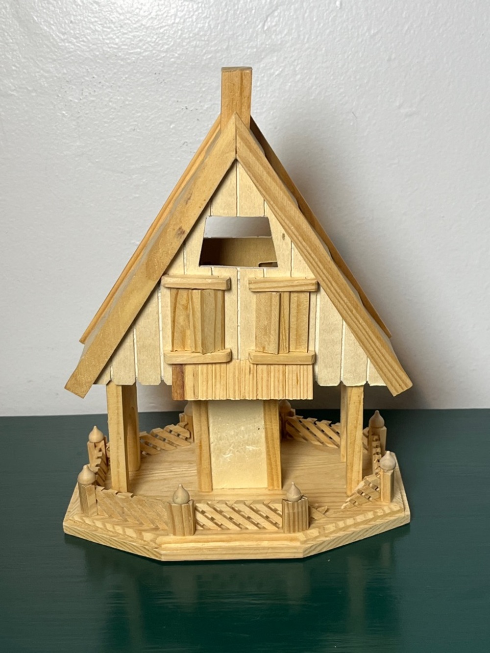 Handcrafted Artisan‎ Made German Folk Art Design Raw Wooden Birdhouse